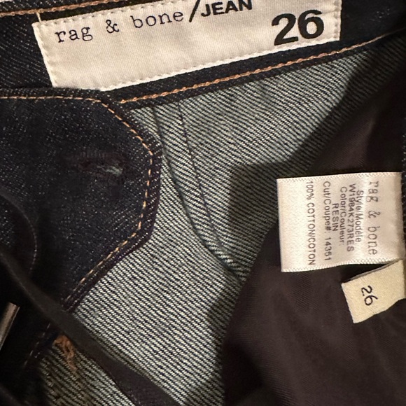 Dark rinse denim shorts - Picture 4 of 5